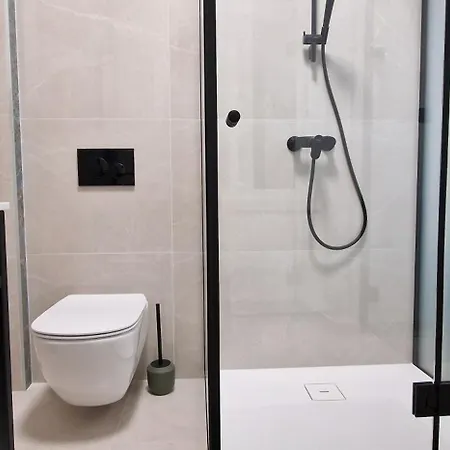 Apartment La Casa Allegra With Private Parking Space *