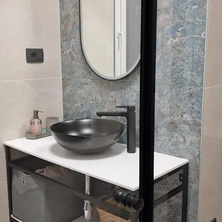 Apartment La Casa Allegra With Private Parking Space