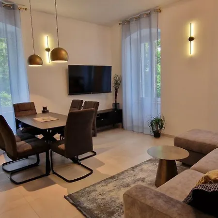 La Casa Allegra With Private Parking Space Appartement Opatija