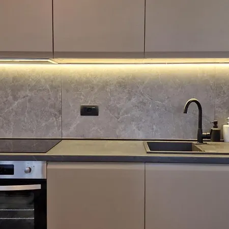 Apartment La Casa Allegra With Private Parking Space Opatija