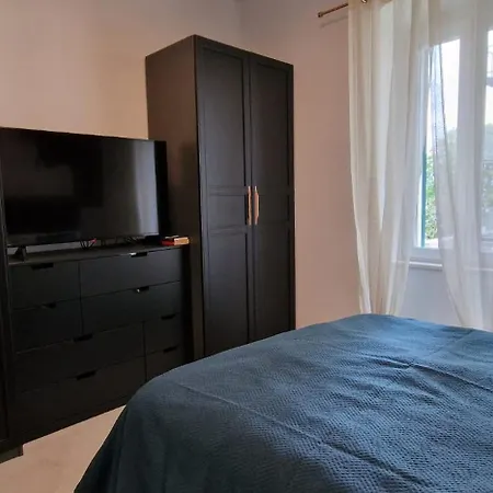 La Casa Allegra With Private Parking Space Apartment