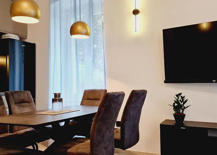 Apartman La Casa Allegra With Private Parking Space