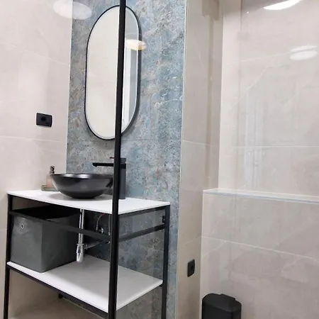 La Casa Allegra With Private Parking Space