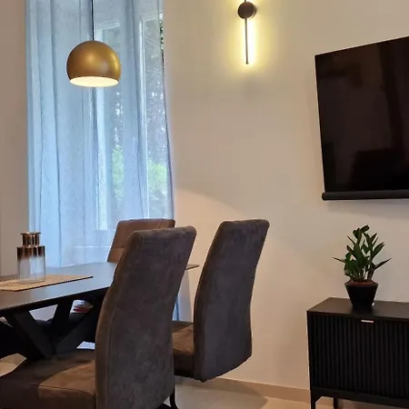 アパート La Casa Allegra With Private Parking Space オパティヤ