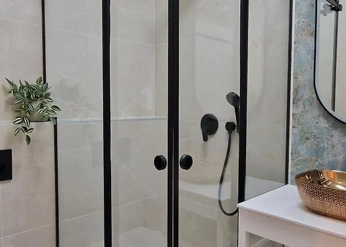 Apartament La Casa Allegra With Private Parking Space *