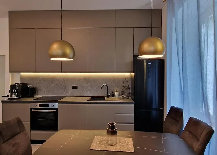 La Casa Allegra With Private Parking Space Апартаменты