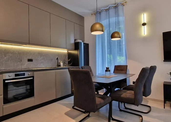 La Casa Allegra With Private Parking Space Opatija