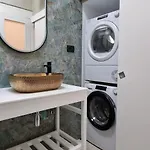 La Casa Allegra With Private Parking Space شقة